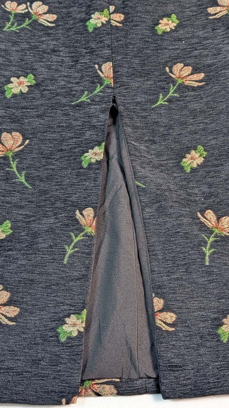 Oakmod Black Floral Embroidered Skirt Size xs cottage core - Picture 9 of 11